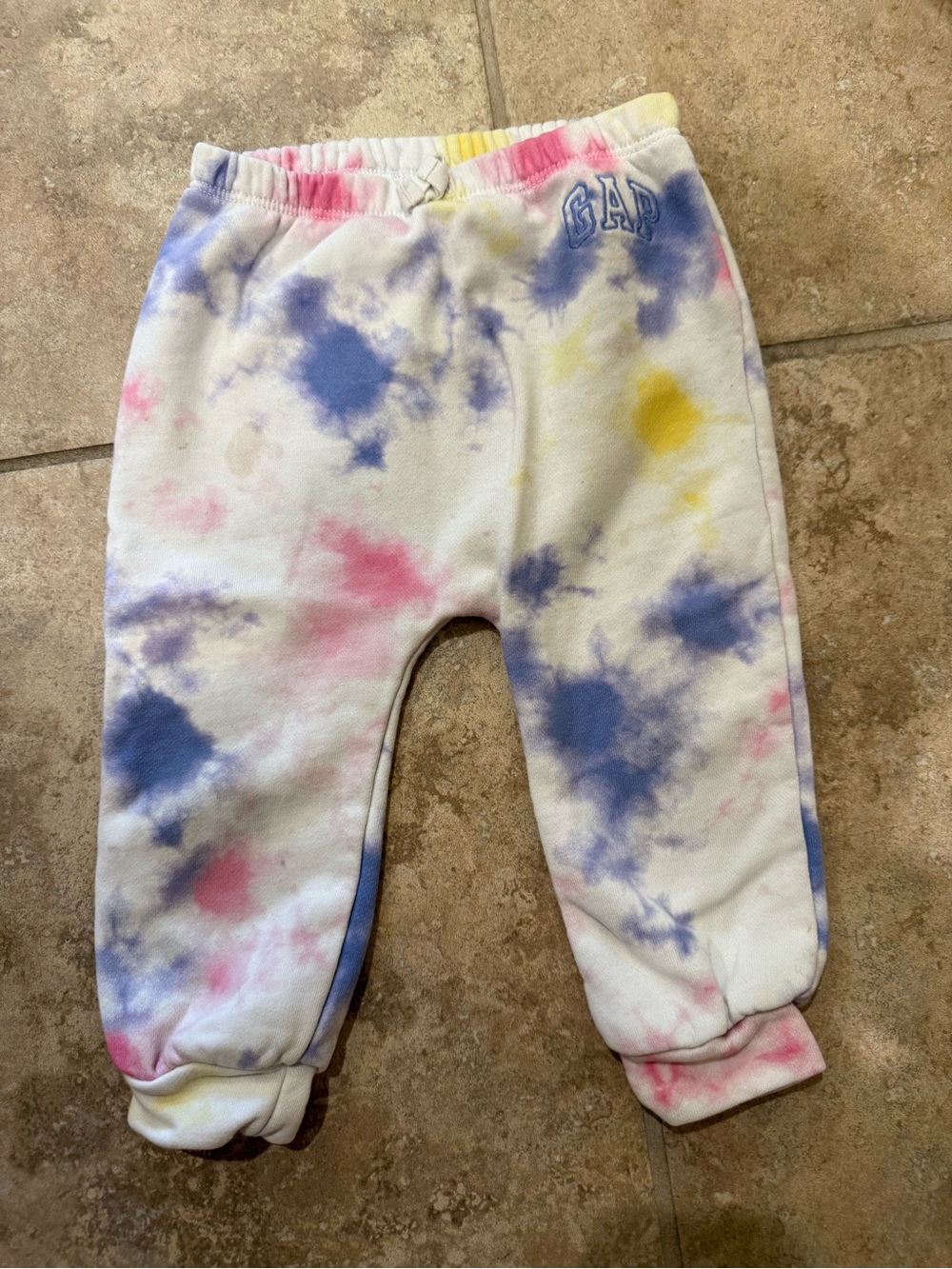 18 Month Girls Summer Clothes & Swim Bundle (Carters Old Navy Rufflebutts GAP) - Picture 8 of 9